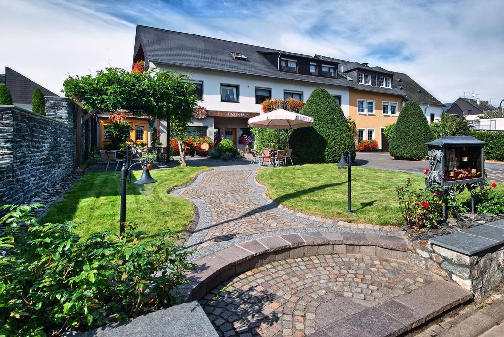 Wein & Gastehaus Hermeshof Hotel Trittenheim Exterior foto